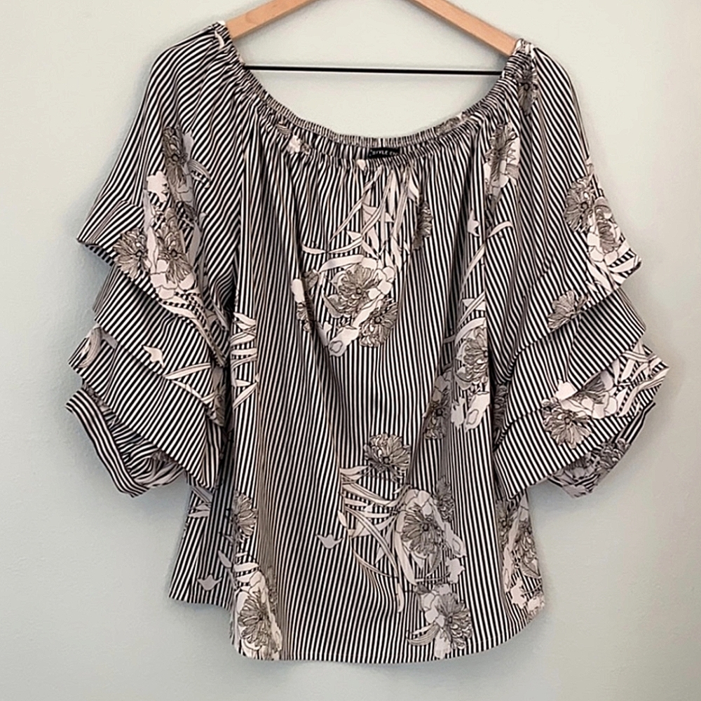 Adorable ruffle sleeve off the shoulder striped flower top Large Style Envy